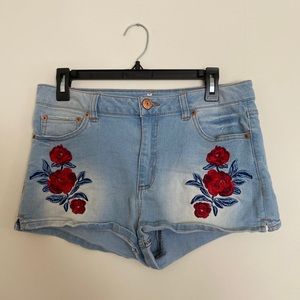 Almost Famous Jean shorts